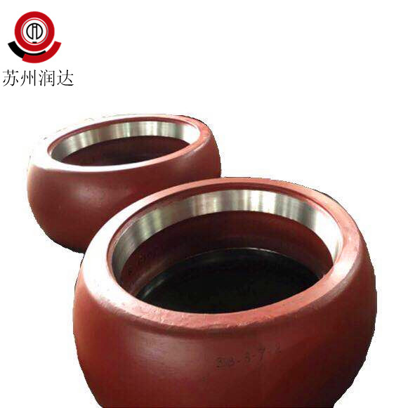 高鉻鑄鐵耐磨輥套生產(chǎn)的難點(diǎn)是什么？